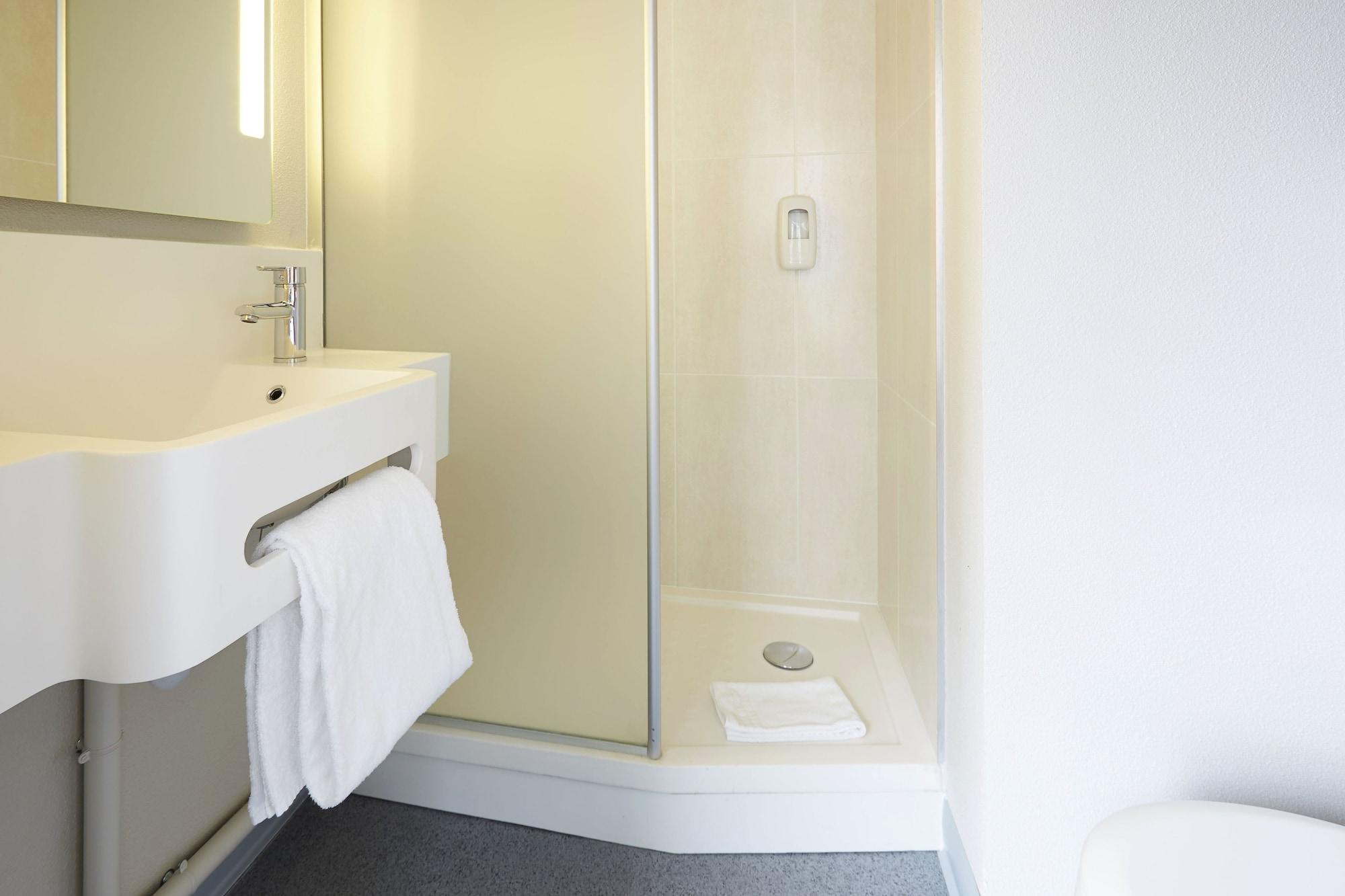 B&B Hotel Lille Roubaix Campus Gare Ngoại thất bức ảnh
