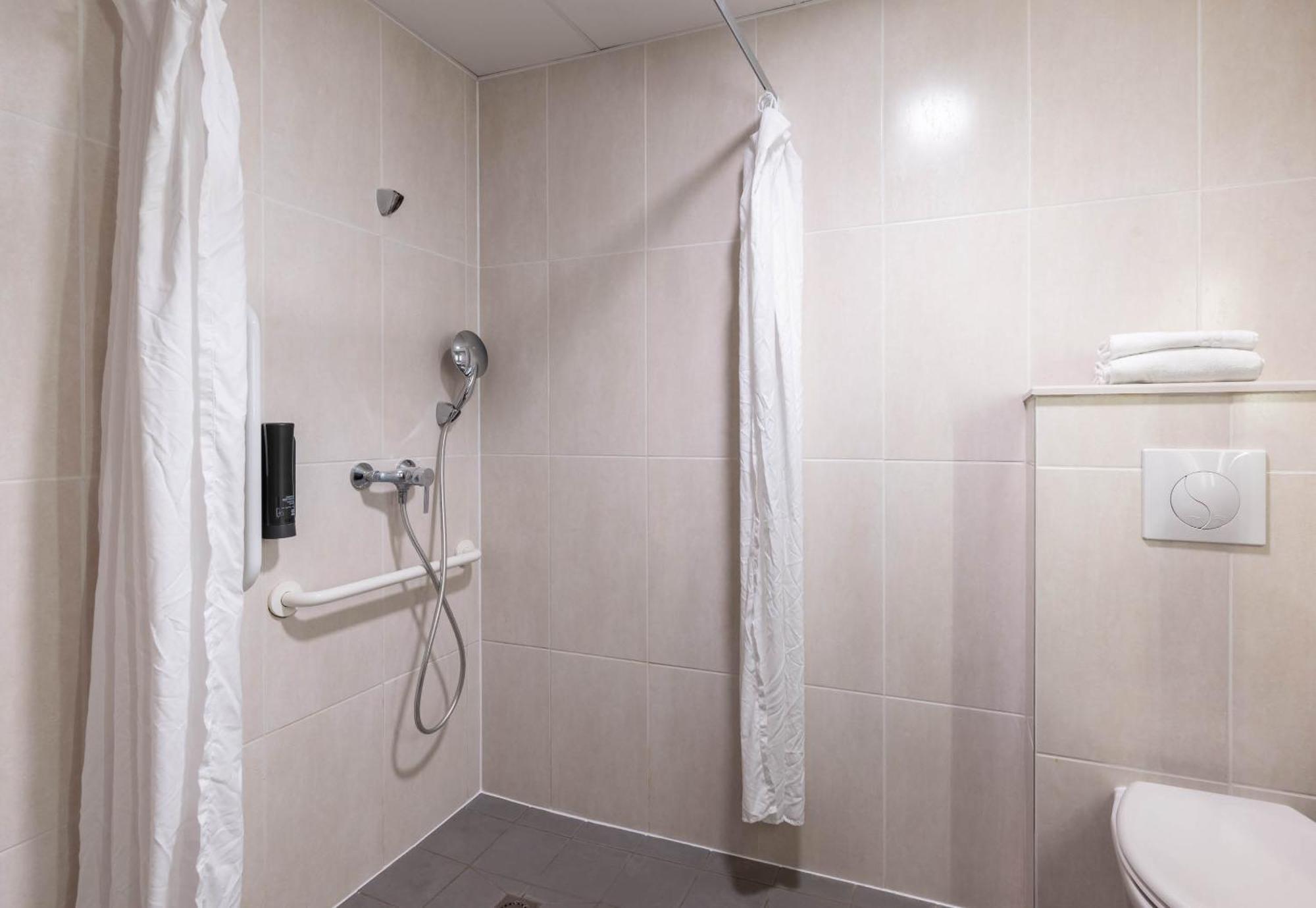B&B Hotel Lille Roubaix Campus Gare Ngoại thất bức ảnh